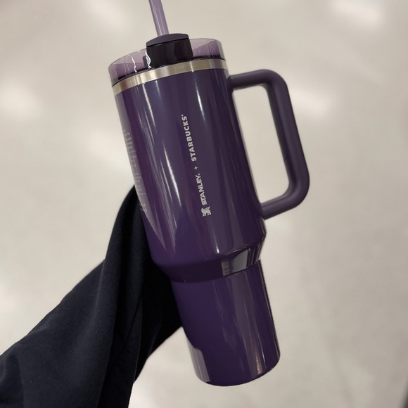 Stanley + Starbucks Plum Purple Tumbler 40oz 2026 Target Exclusive NWT - Picture 2 of 5